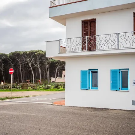 Grazioso Bilocale Fronte Mare