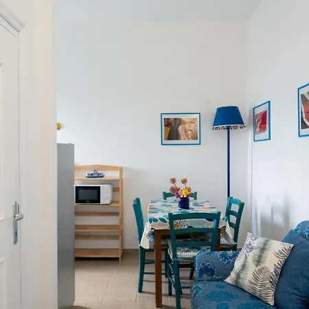 Apartment Grazioso Bilocale Fronte Mare Santa Lucia (Sardinia)